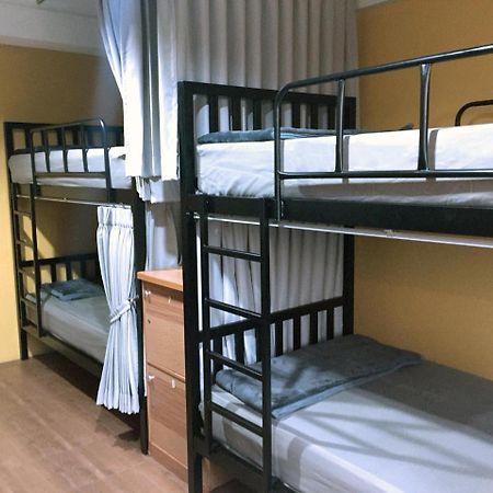 Artistel (Adults Only) Hostel Chiang Mai Luaran gambar