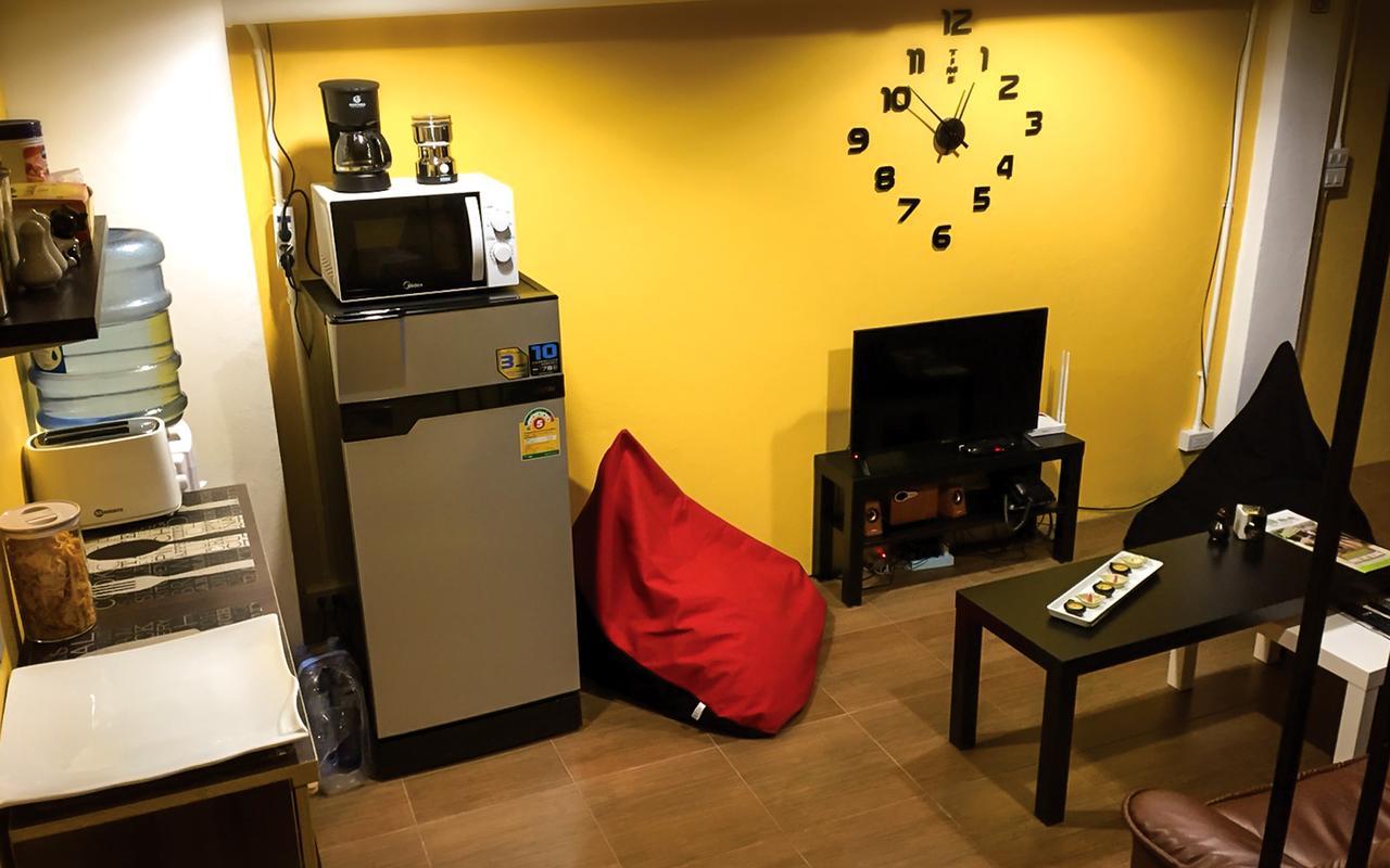 Artistel (Adults Only) Hostel Chiang Mai Luaran gambar