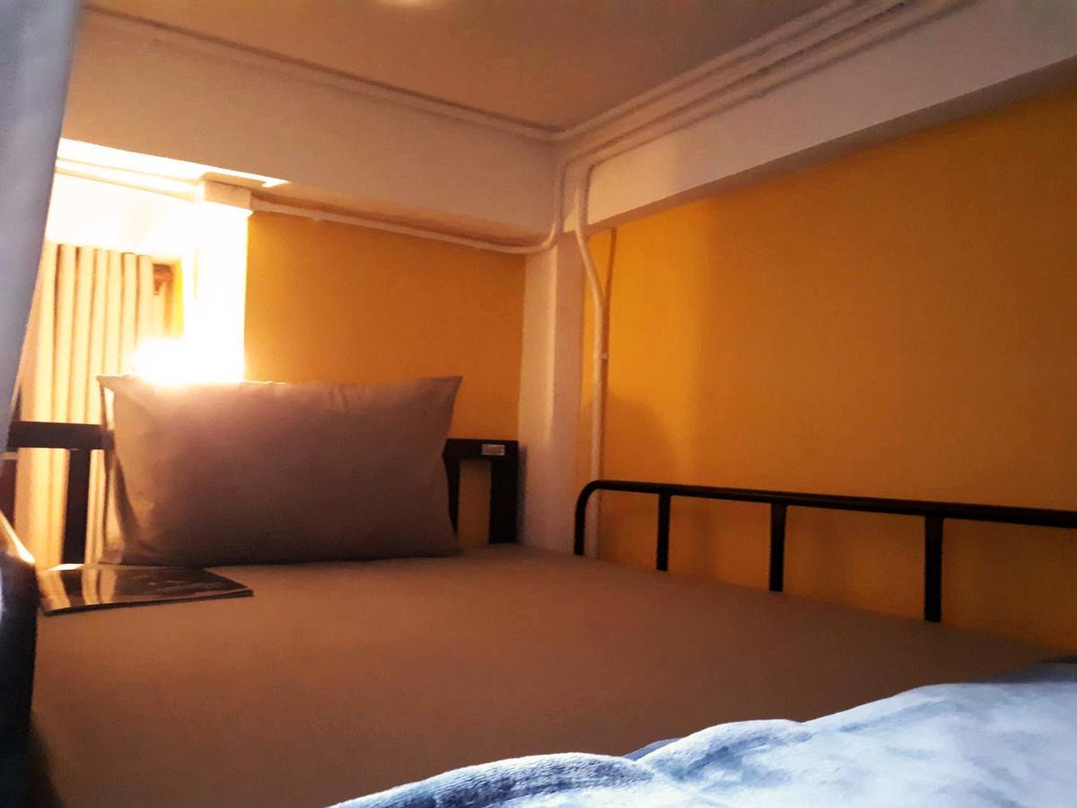 Artistel (Adults Only) Hostel Chiang Mai Luaran gambar