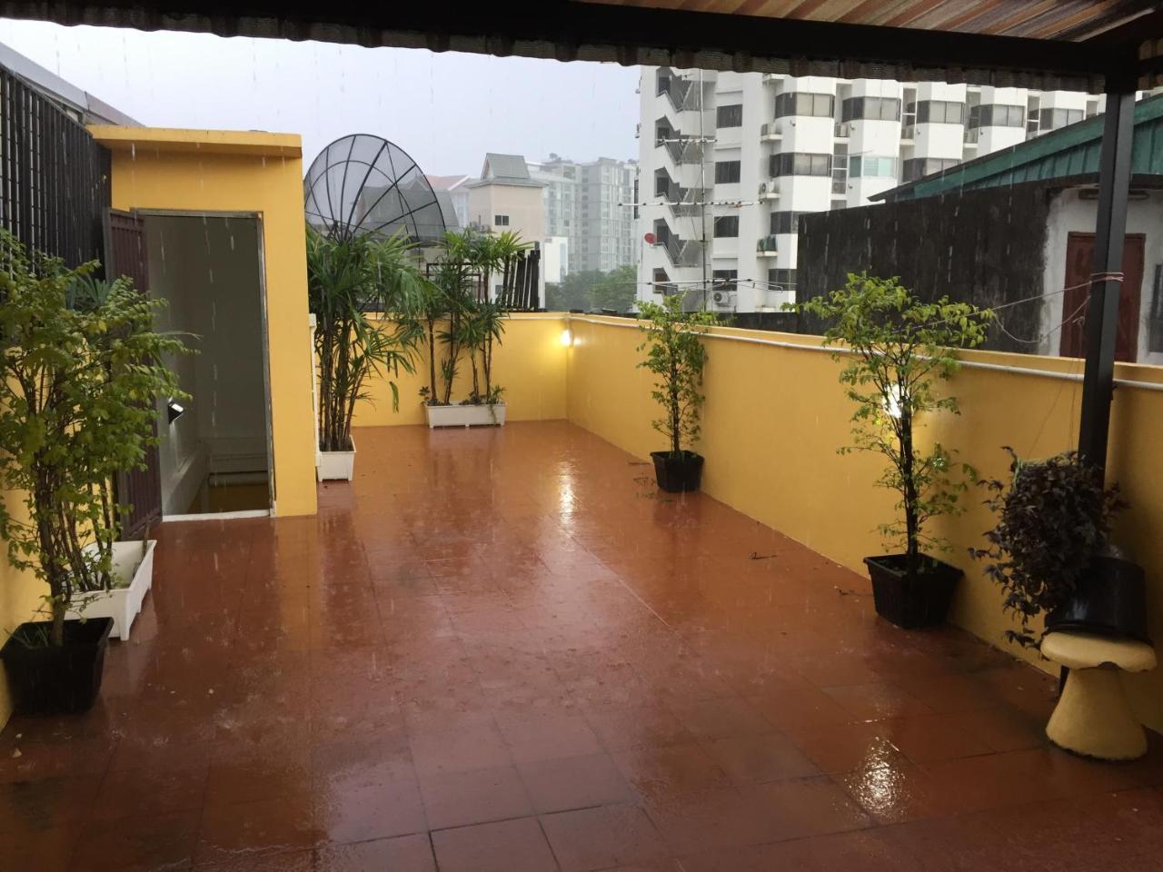 Artistel (Adults Only) Hostel Chiang Mai Luaran gambar